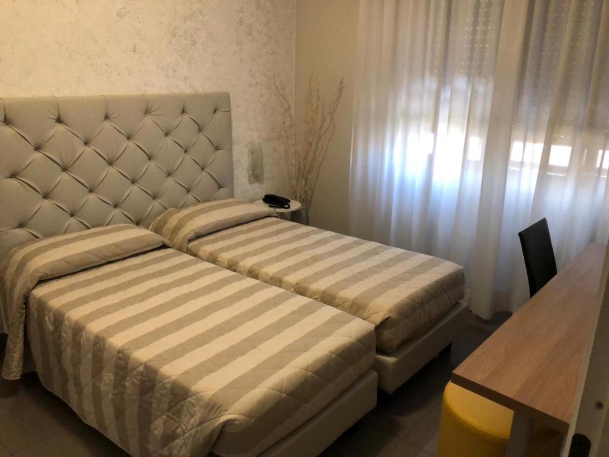 Hotel Marte Милан Экстерьер фото