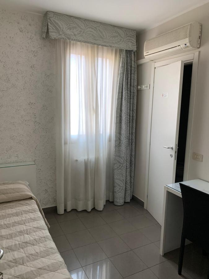 Hotel Marte Милан Экстерьер фото